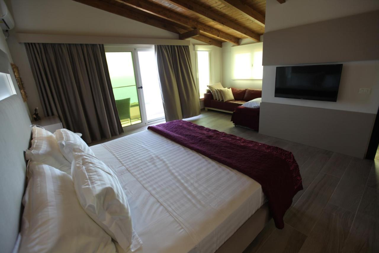 Hotel Relax เดอร์มี ภายนอก รูปภาพ