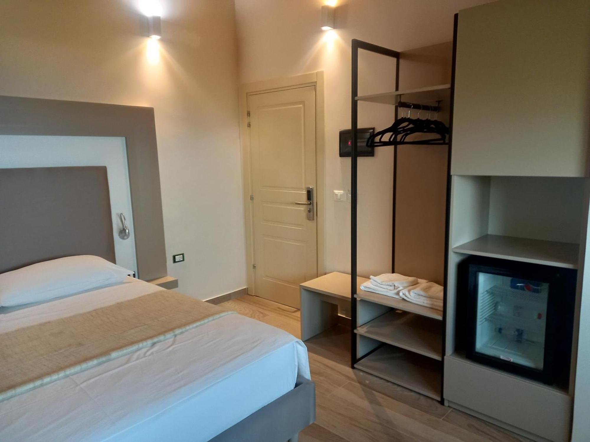Hotel Relax เดอร์มี ภายนอก รูปภาพ