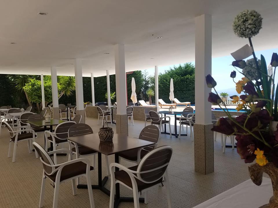 Hotel Relax เดอร์มี ภายนอก รูปภาพ